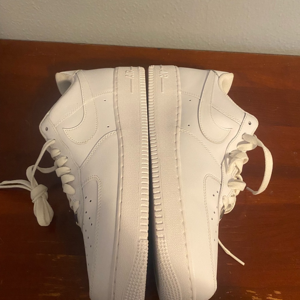 Nike Men's White Athletic Shorts Air Force 1 new - Picture 2 of 6